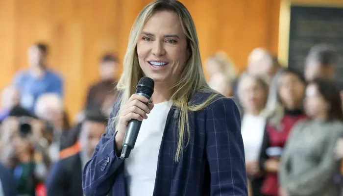 Celina leva GDF Na Sua Porta a São Sebastião e vistoria obras do hospital; veja agenda desta terça (30)
