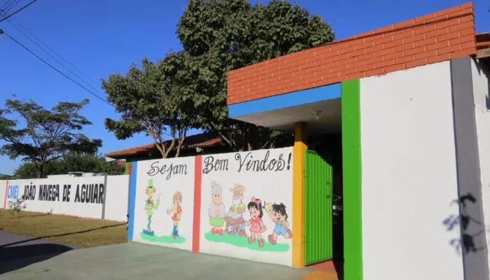 Repasse de R$ 66,4 milhões para escolas de Goiânia gera debate sobre autonomia